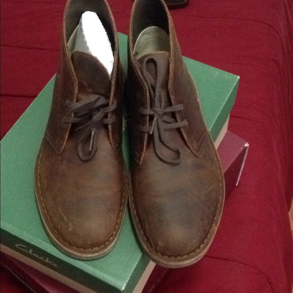 Men's size 8 clarks chukka boots